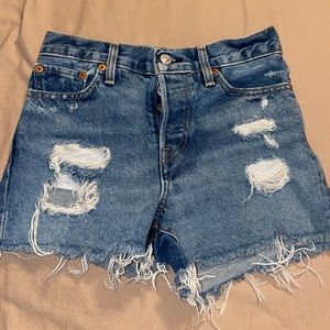 Levi’s Wedgie Shorts
